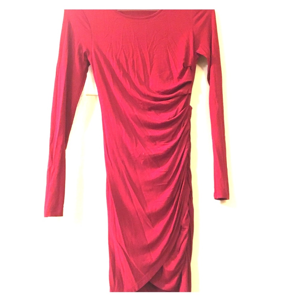 Red tight long sleeve dress 🌹